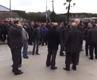 1-mZRolebi-aqtuaaaaaluu3