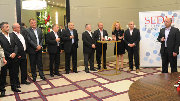 1-polit-3-qvemot-evropa