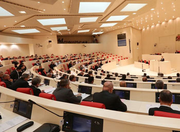 1-parlamenti-2-pol-2