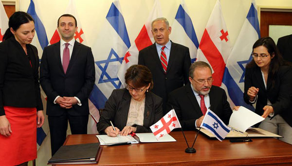 Beniain-polit-3-qvem