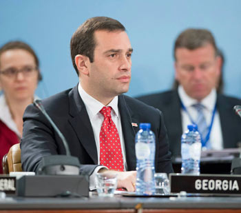 aqtual-3-kommentarii