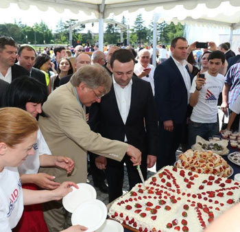 Amerik-polit-3-mtavar