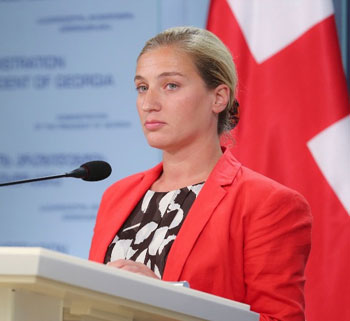 1tina-samart-3-analit