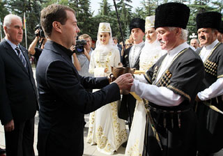 1-medvedevii-aqtualu1